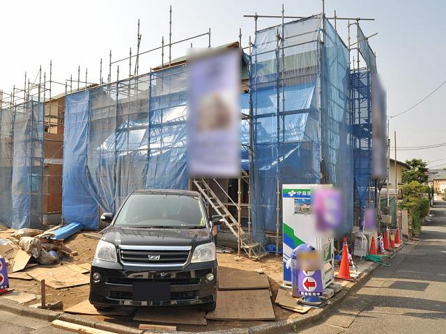 Local appearance photo. Building 2 Under construction