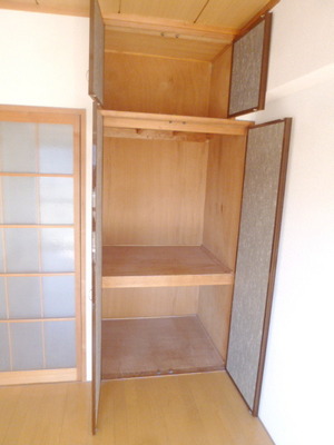 Receipt. Western-style housing