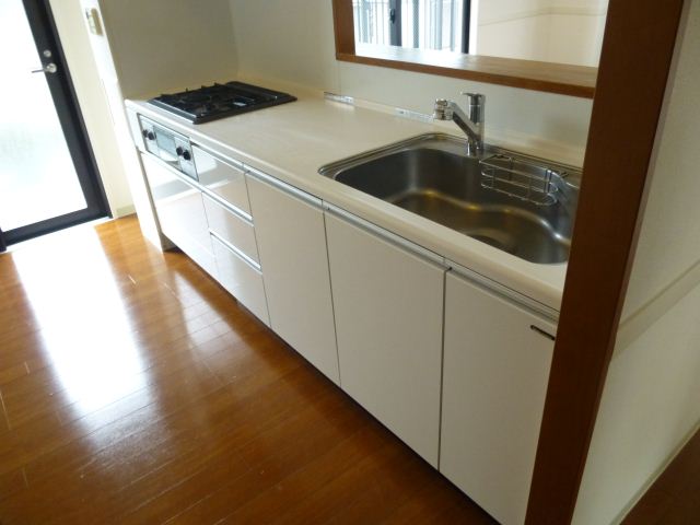 Kitchen. ◇ is a popular counter kitchen ◇