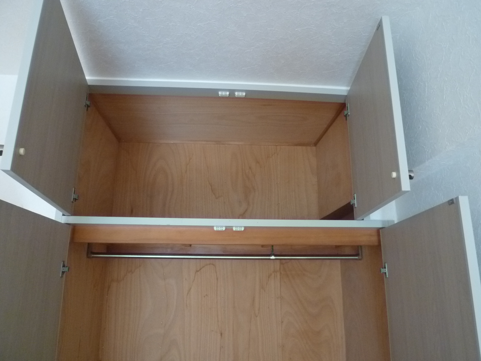 Receipt. Yes upper closet!