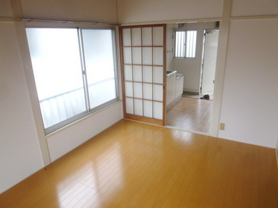 Other room space. It is a corner room