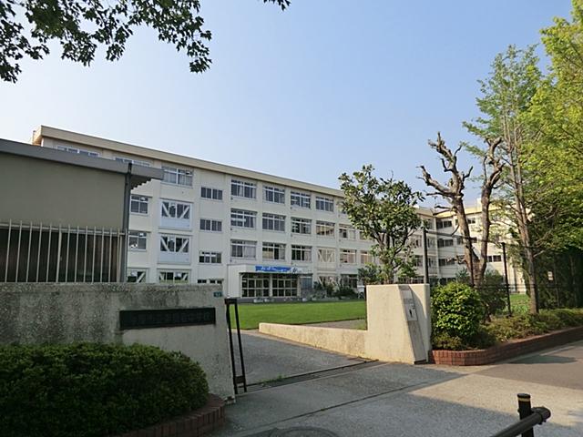 Junior high school. Tama Municipal Higashiatago junior high school 850m to