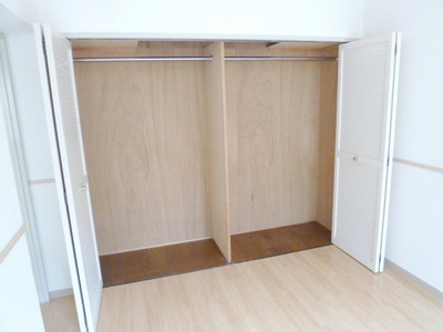 Receipt. Storage lot