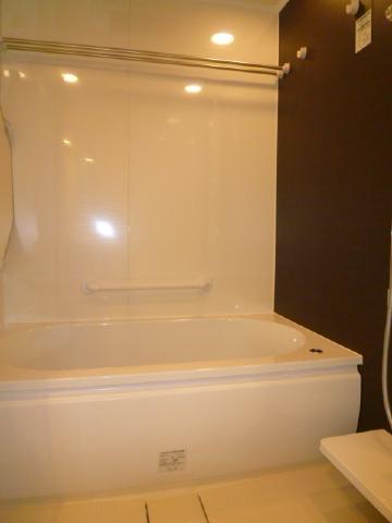 Bathroom. In bathroom, Mist sauna are equipped with the standard.