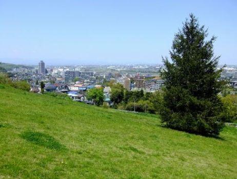 park. 500m Metropolitan Sakuragaoka park to the park