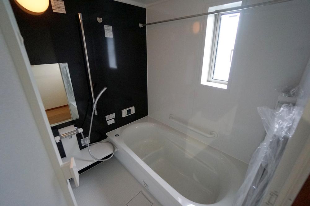 Bathroom. Indoor (11 May 2013) Shooting