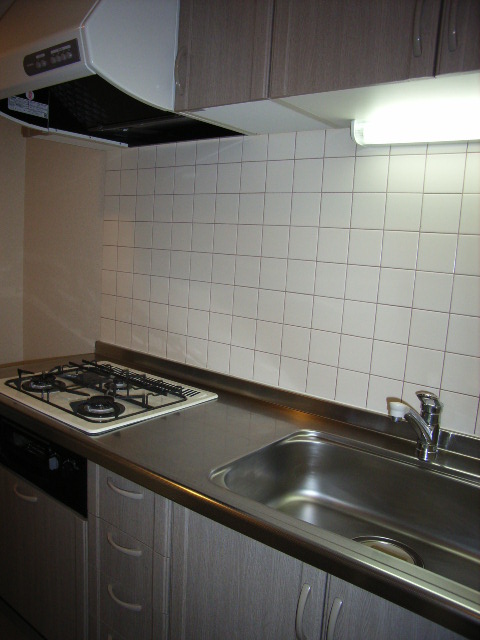 Kitchen. Spacious kitchen!