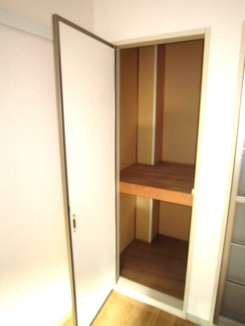 Receipt. Each room is equipped with storage ☆