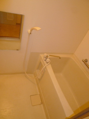 Bath.  ☆ Bathtub space ☆ 