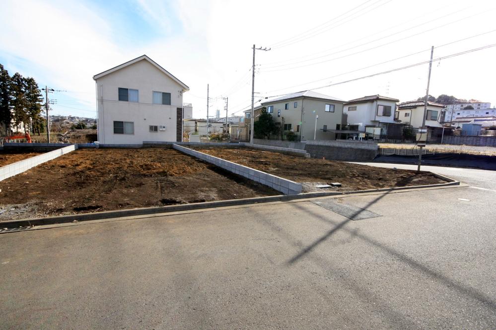 Local appearance photo. December 2013 shooting