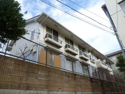 Building appearance. Terrace is House.