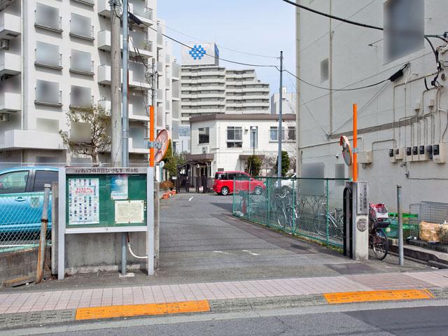 kindergarten ・ Nursery. Baobab nursery school 1525m until the small house