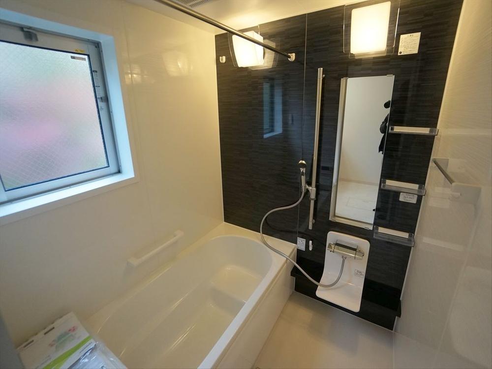 Bathroom. Indoor (11 May 2013) Shooting