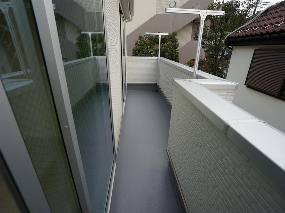 Balcony. Indoor (11 May 2013) Shooting