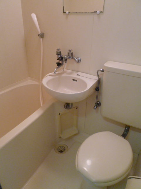 Bath. It is cleaned of the unit bus