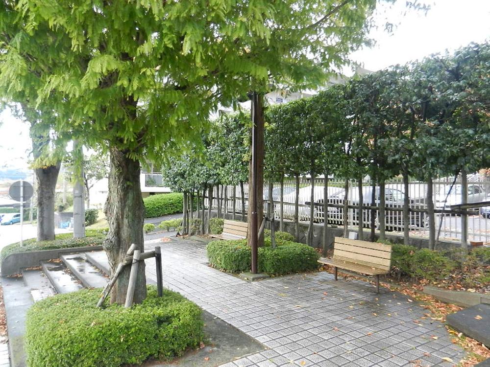 Other. Mansion on-site park