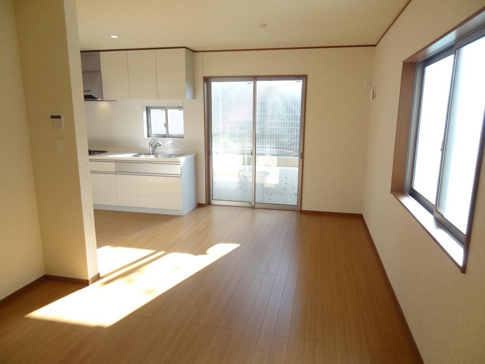 Living. Indoor (12 May 2013) Shooting