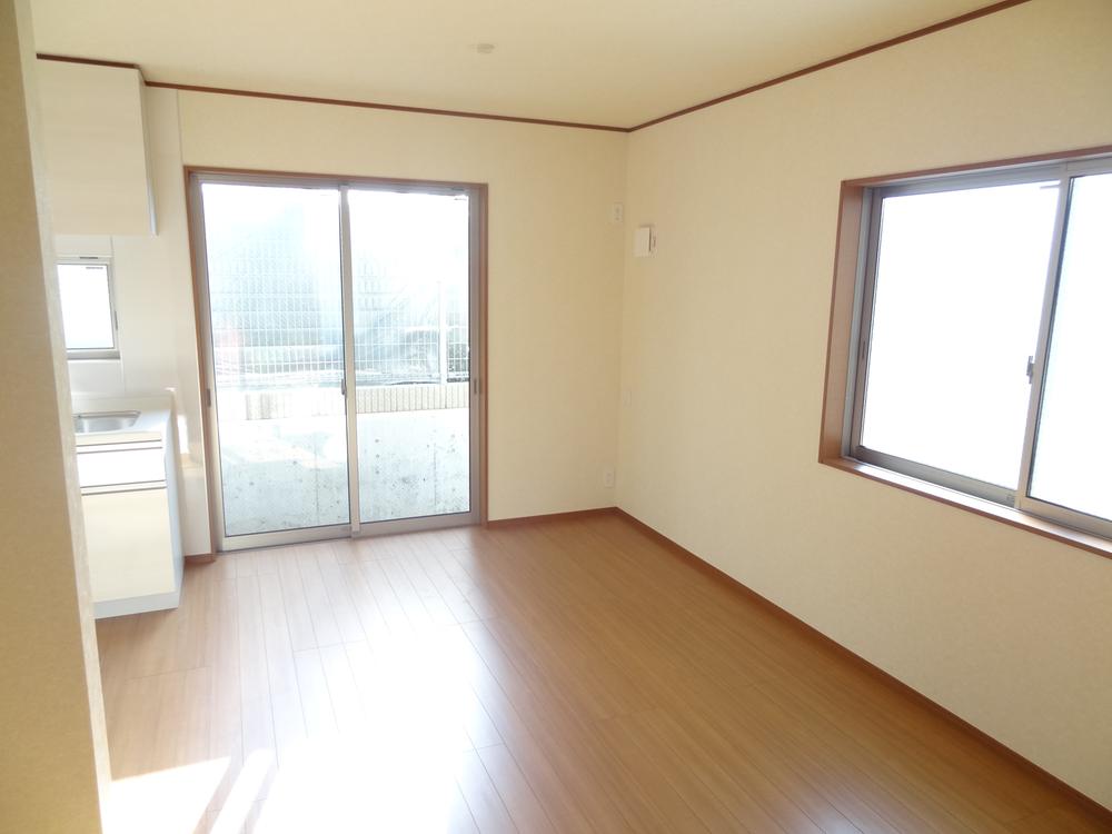 Living. Indoor (12 May 2013) Shooting