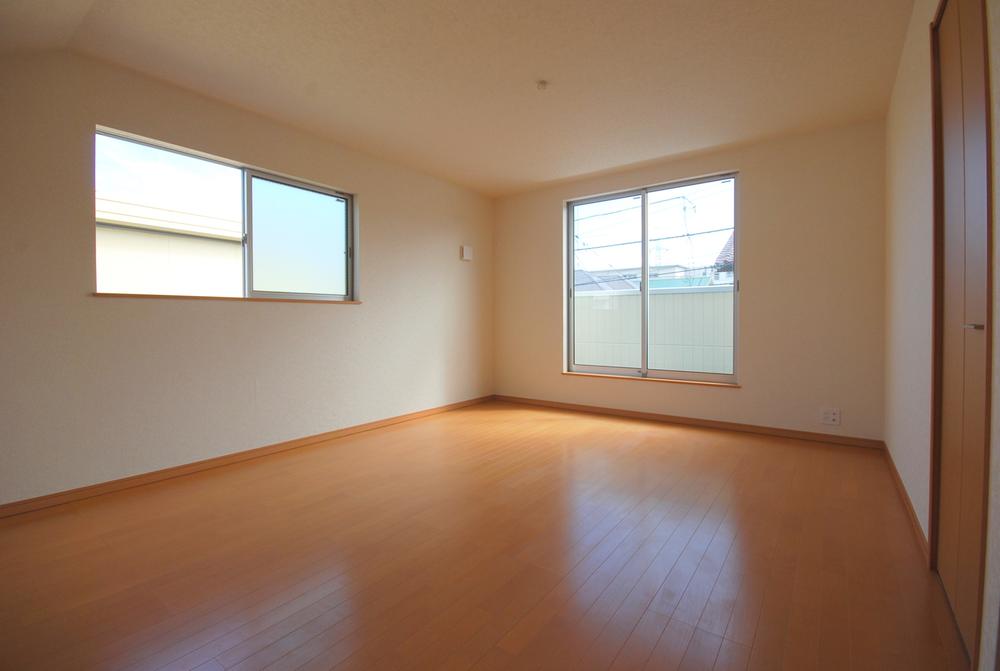 Other introspection. Indoor (September 2013) Shooting