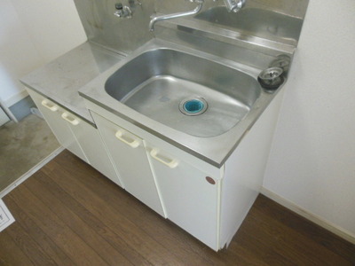 Kitchen. Gas stove installation Allowed