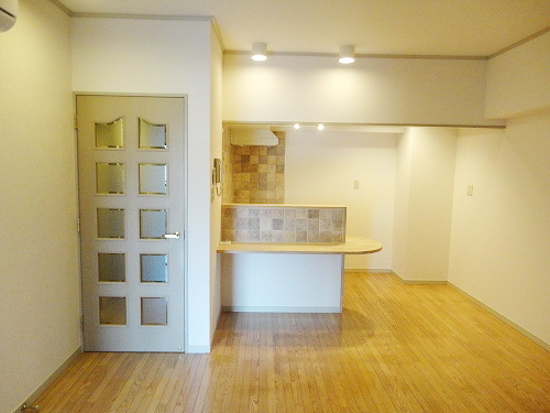 Living and room. Living dining