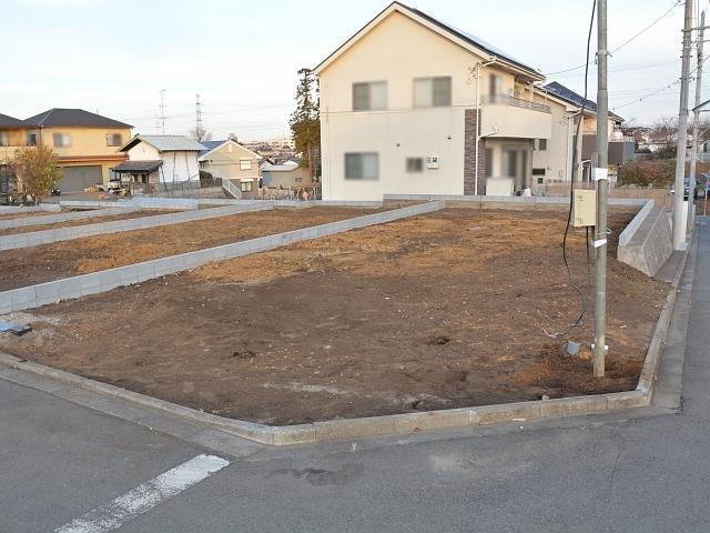 Local appearance photo. 1 Building Vacant lot