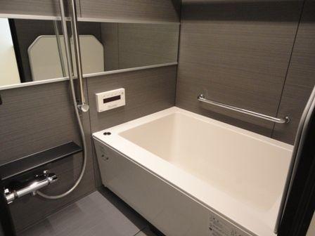 Bathroom. ~ November 27, the interior has been completed ~ Add cooked ・ Bathroom dryer with unit bus