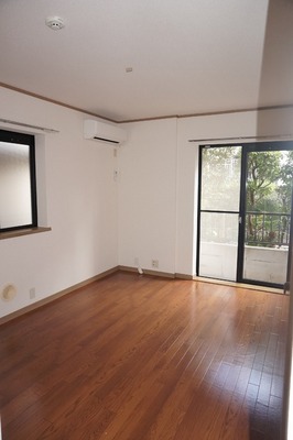 Living and room. Dihedral angle lighting room