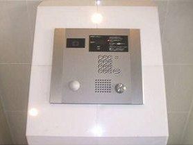 Security. Sanpiesu Ikebukuro