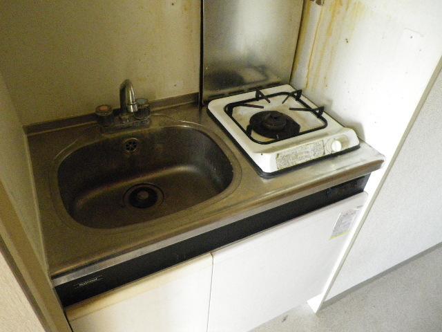 Kitchen. Gas 1-neck Kitchen.