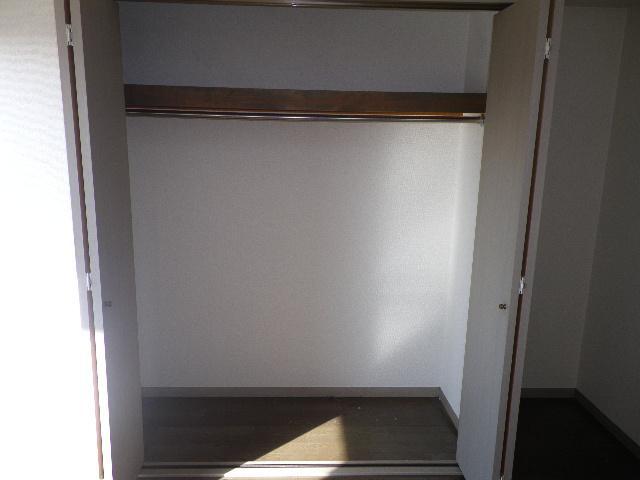 Receipt. Housed plenty of closet.