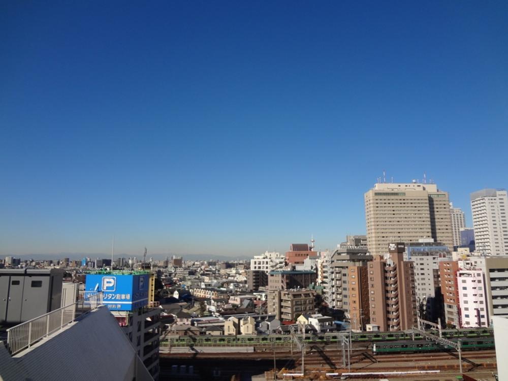 View photos from the dwelling unit. View from the site (December 2013) Shooting