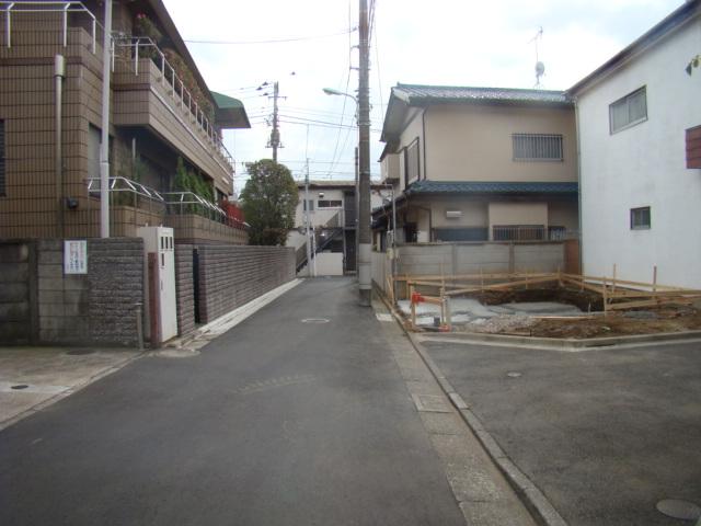 Local photos, including front road. Local (12 May 2013) Shooting