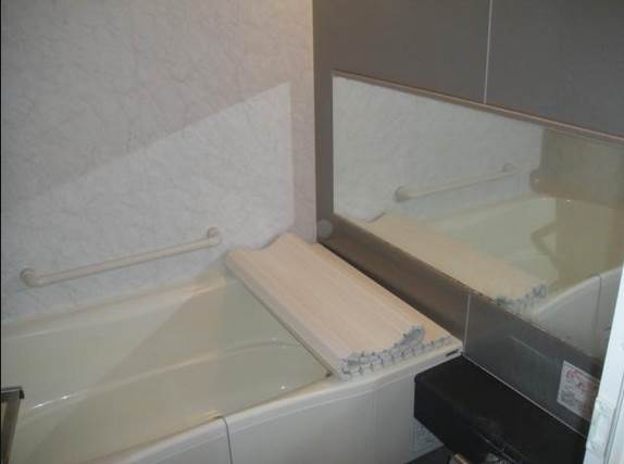 Bath. Bus with bathroom dryer