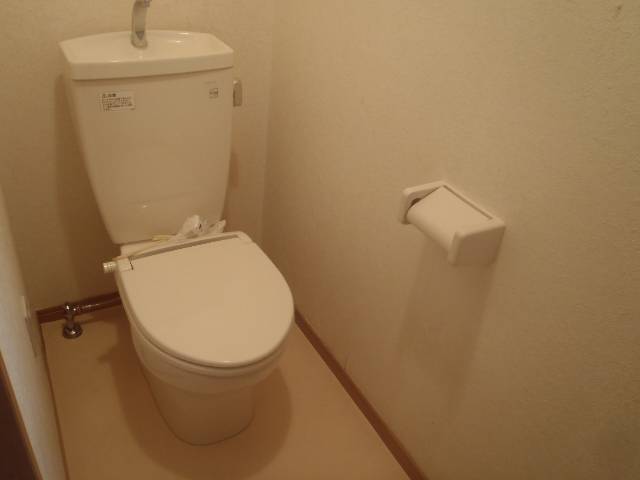 Toilet. Second floor toilet