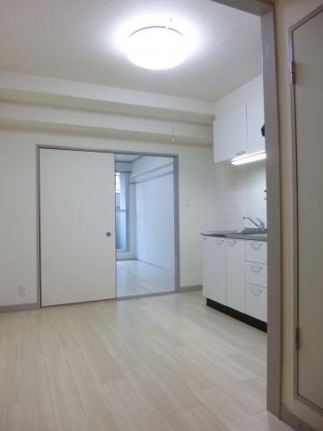 Kitchen. DK