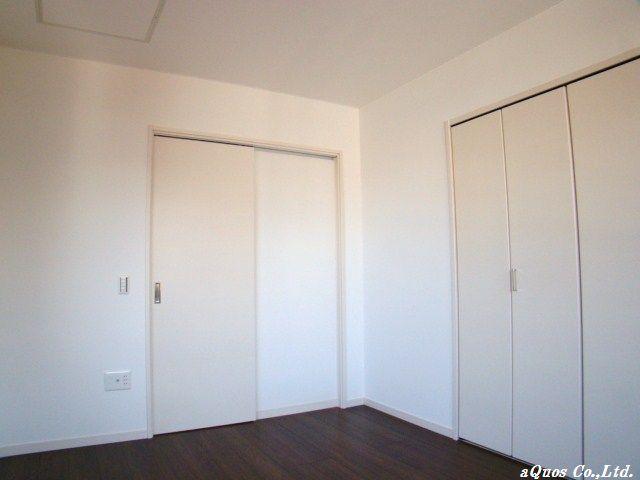 Same specifications photos (Other introspection). Same specifications