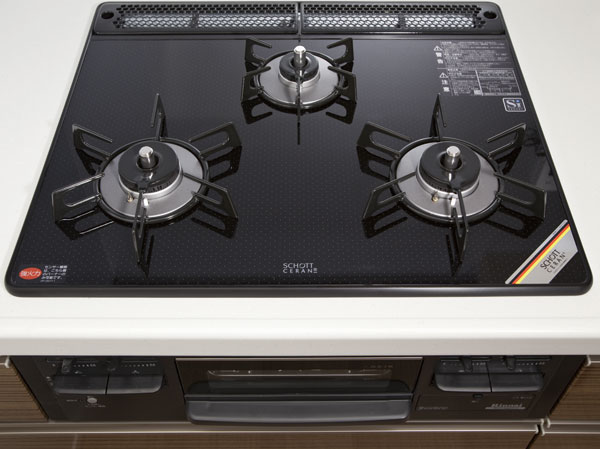 Kitchen.  [Schott glass top plate] Adopt a glass plate that are both beauty and durability. Not only beautiful, Difficult dirty luck, It is easy to clean.