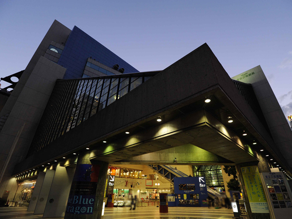 Surrounding environment. Tokyo Metropolitan Art Space (about 930m ・ City alive with art that are blessed to walk 12 minutes) artistic and cultural facilities, Ikebukuro. And art events are held regularly now, This is the area in which history has been passed down.