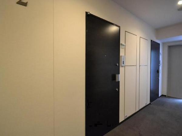 Other common areas. Fire door
