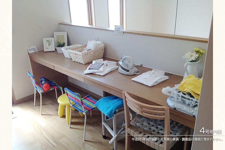 Non-living room.  [No. 4 place] [Introspection Photo] 2013 September shooting  ※ Photos furniture ・ Furnishings are not included in the price. 