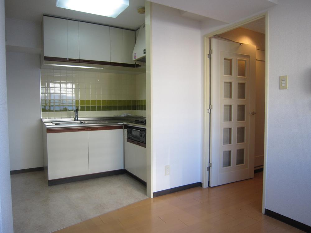 Kitchen. DK (2013 November shooting)