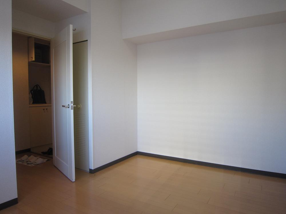 Non-living room. Western-style (2013 November shooting)