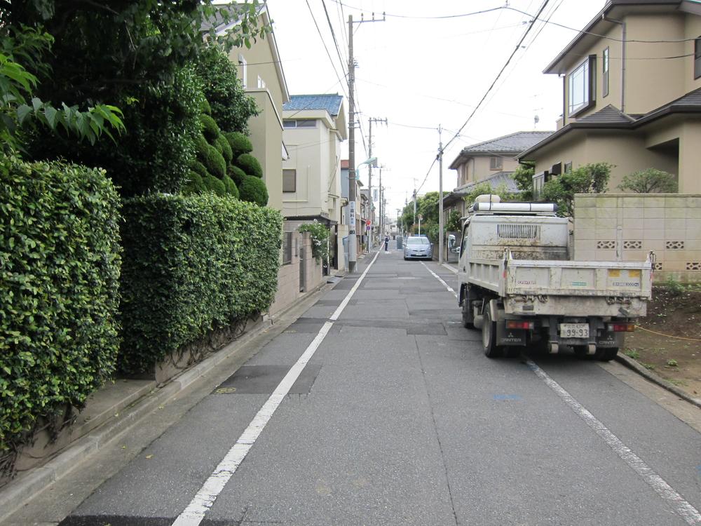 Local photos, including front road. Local (June 2013) Shooting