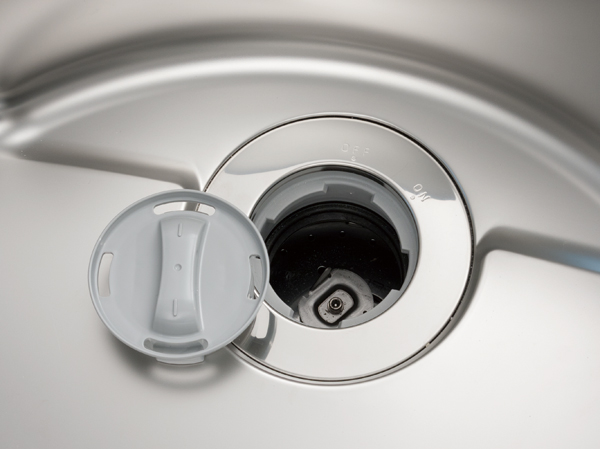 Kitchen.  [disposer] The garbage, This is a system that can be quickly crushed processing in the kitchen. Garbage that has been crushed by the disposer of each dwelling unit from then purified in wastewater treatment equipment dedicated, Since the drainage, It can also reduce the load on the environment.  ※ There is also a thing that can not be part of the process.