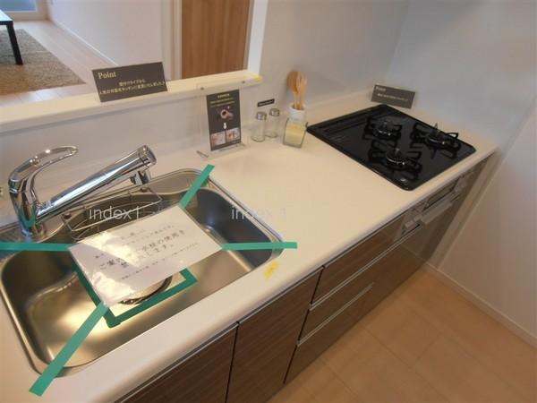 Kitchen. Convenient use with a water purifier ☆