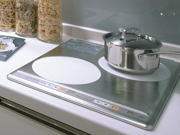 Kitchen.  [Even simple IH cooking heater care without the use of fire] IH cooking heater, Powerful firepower not lose to gas. Because without a fire, Children and the elderly is also safe. Firepower adjustment easy operation, The cleaning is simple is also a big attraction.