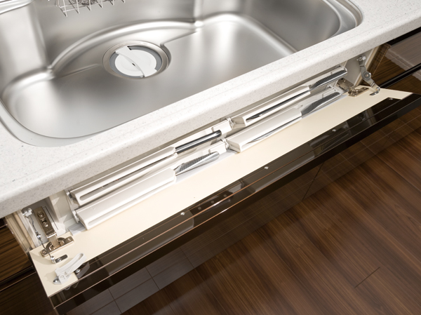 Kitchen.  [Smart pocket (With Child Lock)] To sink before the panel portion, Kitchen knife four is Maeru pocket storage. Since frequently used kitchen knife is in the easily accessible location of the hand, And taken out smoothly and Hakadori is mise en place.