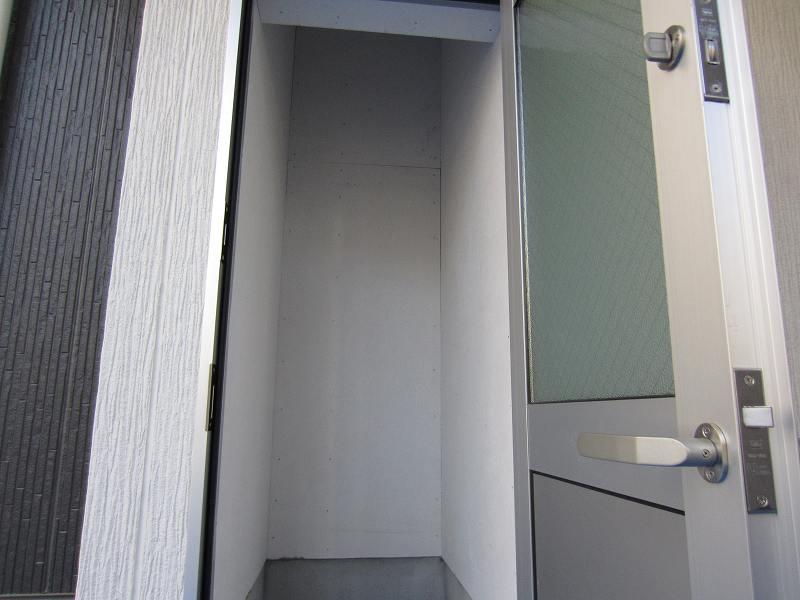 Receipt. Room A Building Outside storage 2