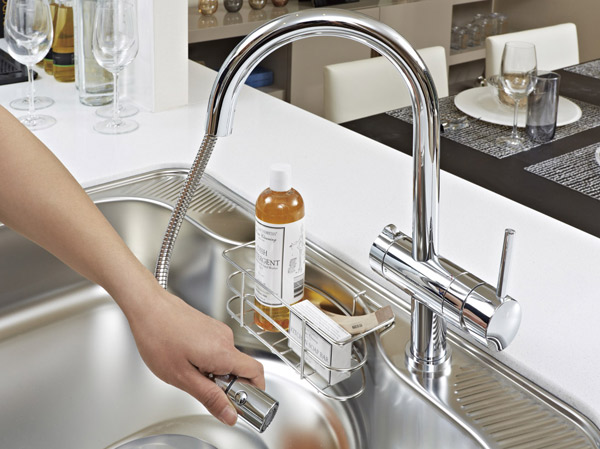 Kitchen.  [Water purifier with handheld shower faucet] Adoption of a single-lever mixing faucet that can be freely adjusted the amount of hot water. The nozzle portion was a hand shower, Since it is also possible to use pull out, Excellent usability, It is very useful for the cleaning of the dishwasher and sink.